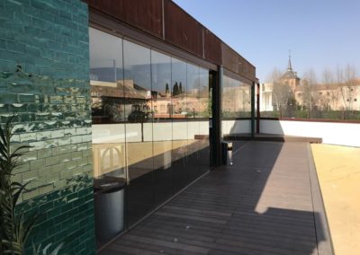 3 Cerramiento restaurante cortina de vidrio en RAL Restaurante Martilota Alcala de Henares Cortinas vidrio